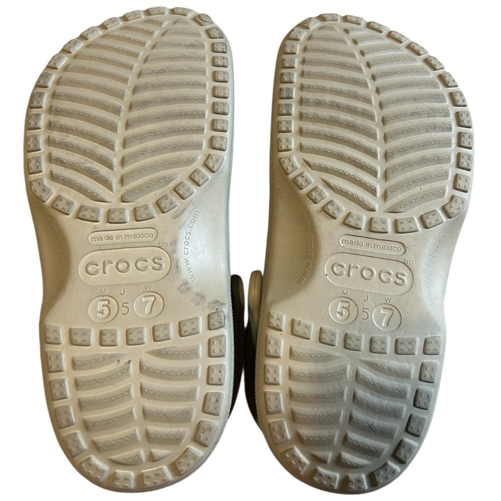Crocs Classic Clogs Tan Khaki Size 7 Women / 5 Men EUC - Picture 3 of 12